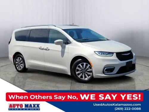 2021 Chrysler Pacifica Touring-L